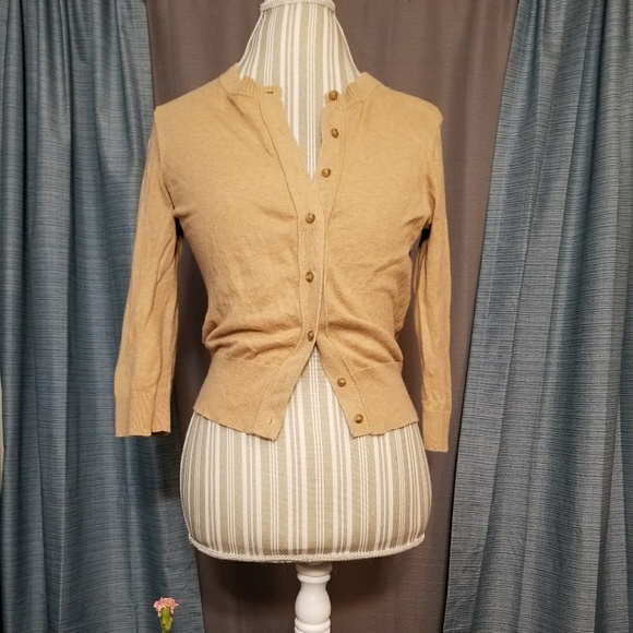 Ann Taylor Sweaters - 🌻🌺🌻ANN TAYLOR PIMA COTTON CARDIGAN!!